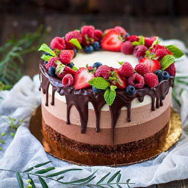 Торт "Три шоколада" купить - орехово-зуево.сладкоежкин.рф